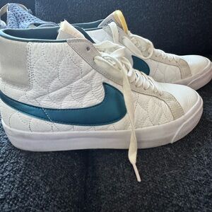 Nike SB zoom blazer mid